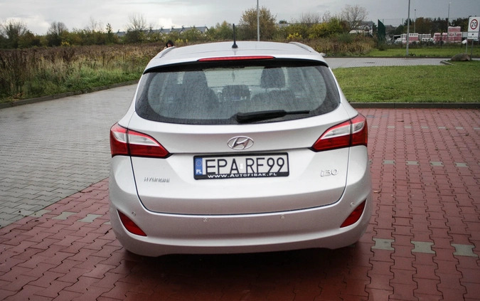 Hyundai I30 cena 19900 przebieg: 335000, rok produkcji 2012 z Rymanów małe 92